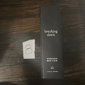 Breaking Dawn by Stephenie Meyer BOOK 4